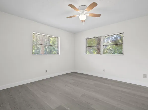 5734 SW 1st Ct, Cape Coral, FL 33914
