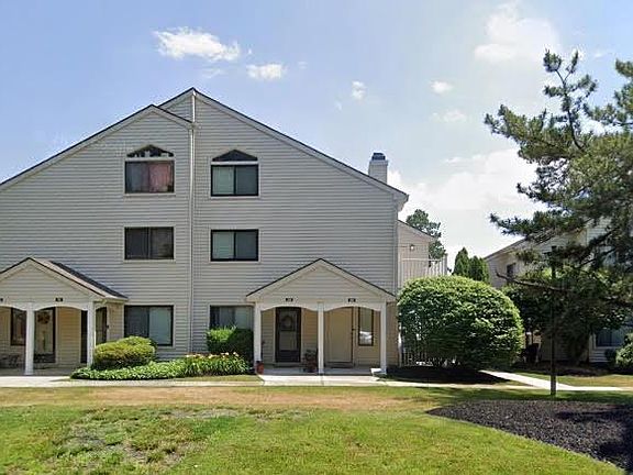 2nd image of 409 Gregorys Way