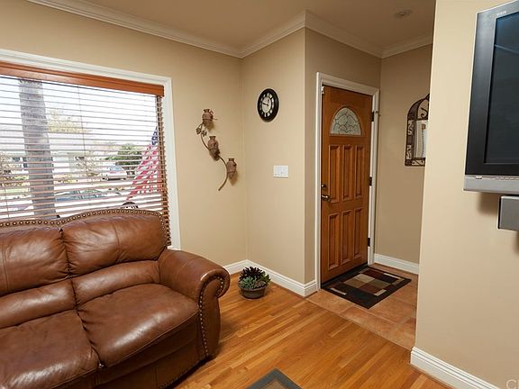 4th image of 4349 Gundry Ave