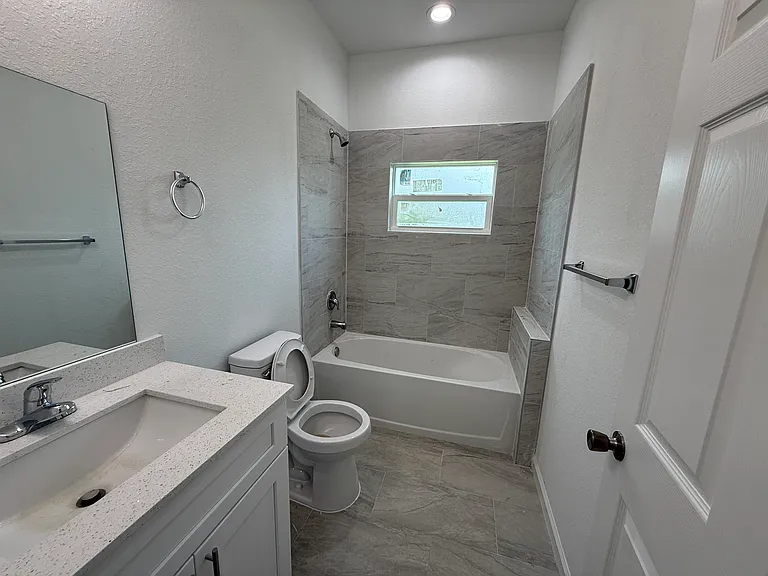 1180 Comfort Ln — Photo 13