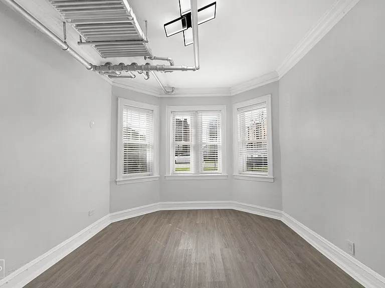 5948 W Superior — Photo 10
