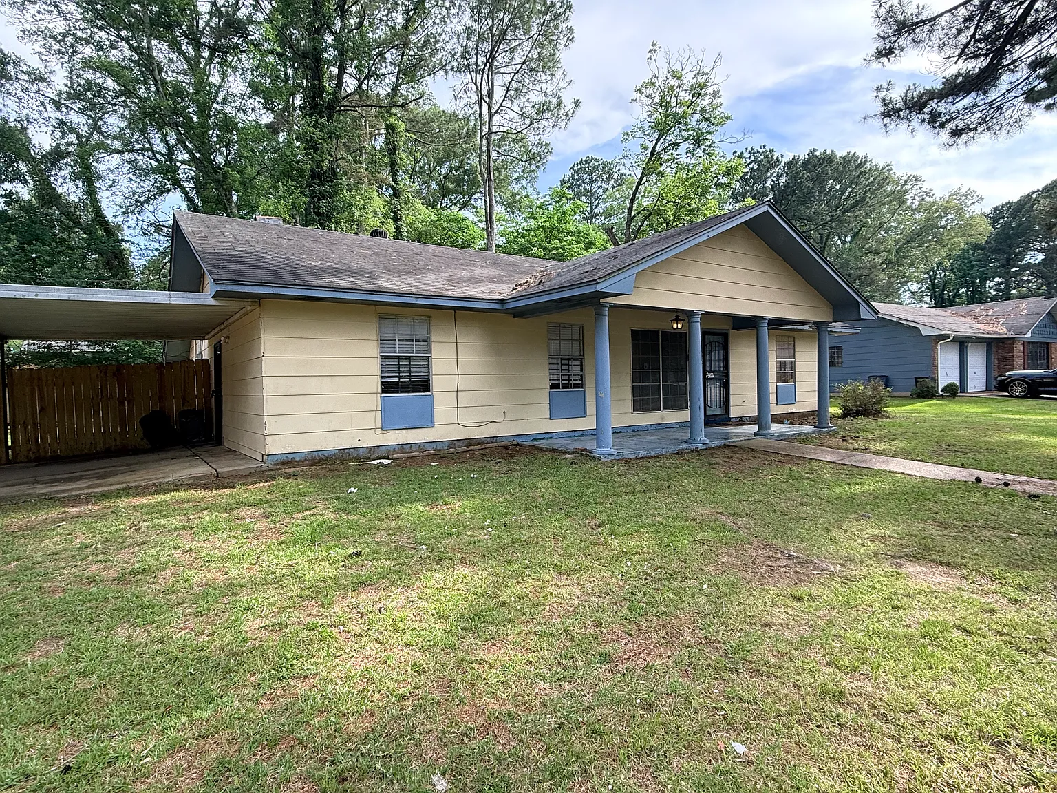 3 bed, 2004 sqft, $1,500 — Photo 1
