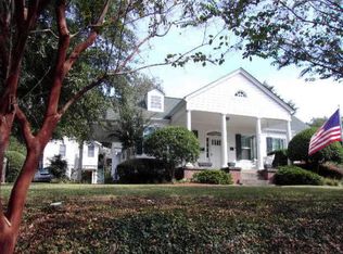 313 E College St, Clinton, MS 39056