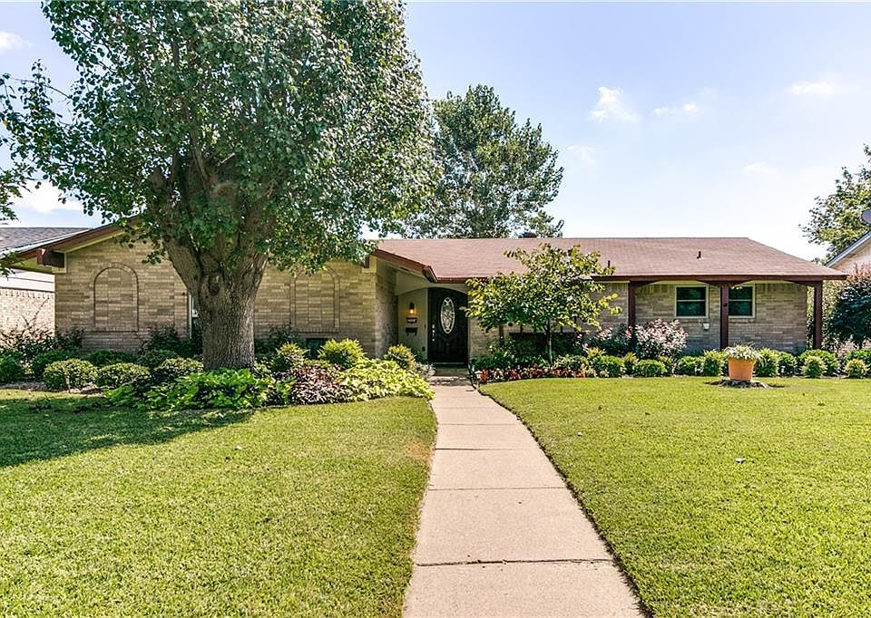 1st image of 3326 Point East Dr