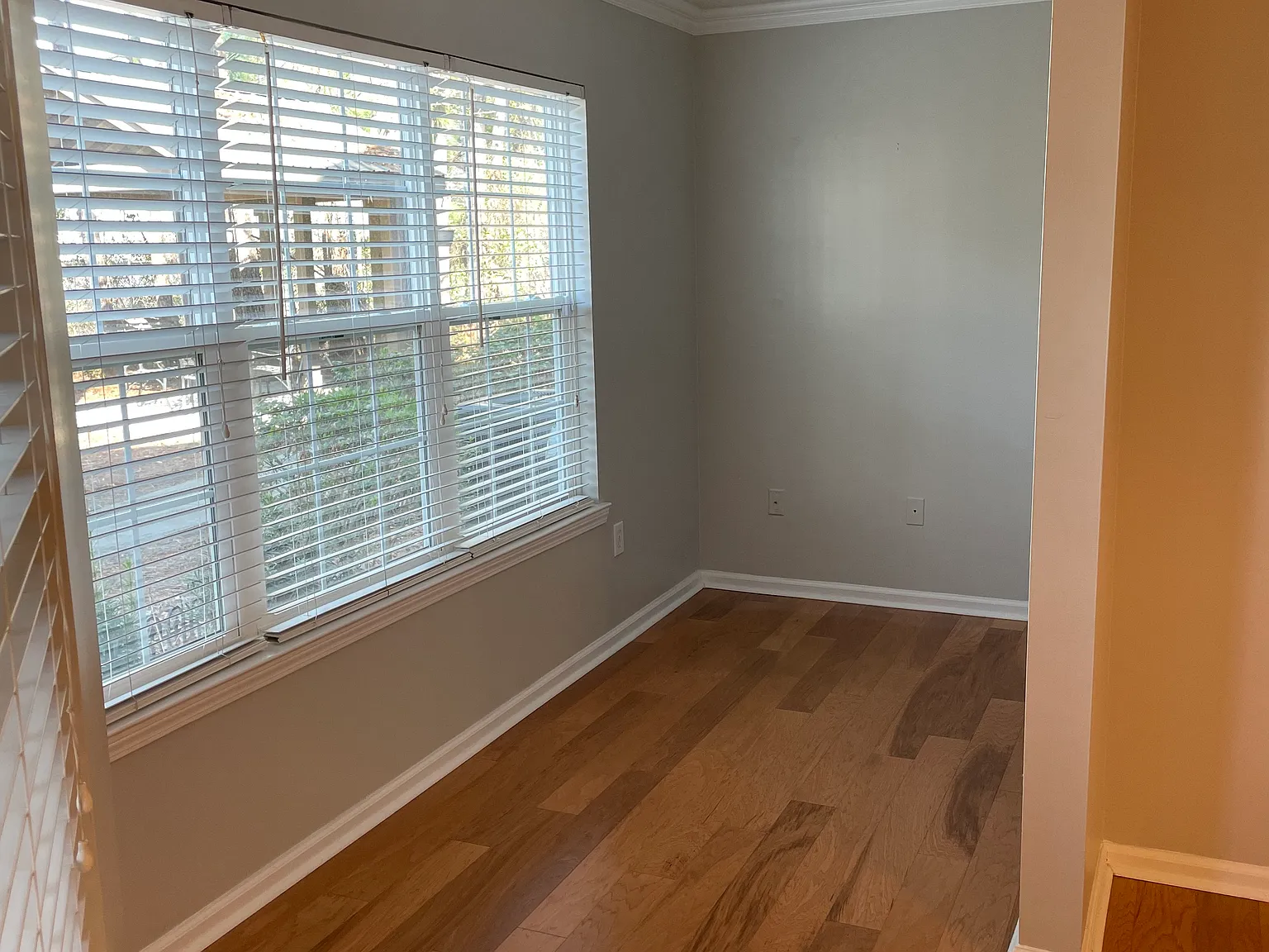 2 bed, 1051 sqft, $1,750 — Photo 2
