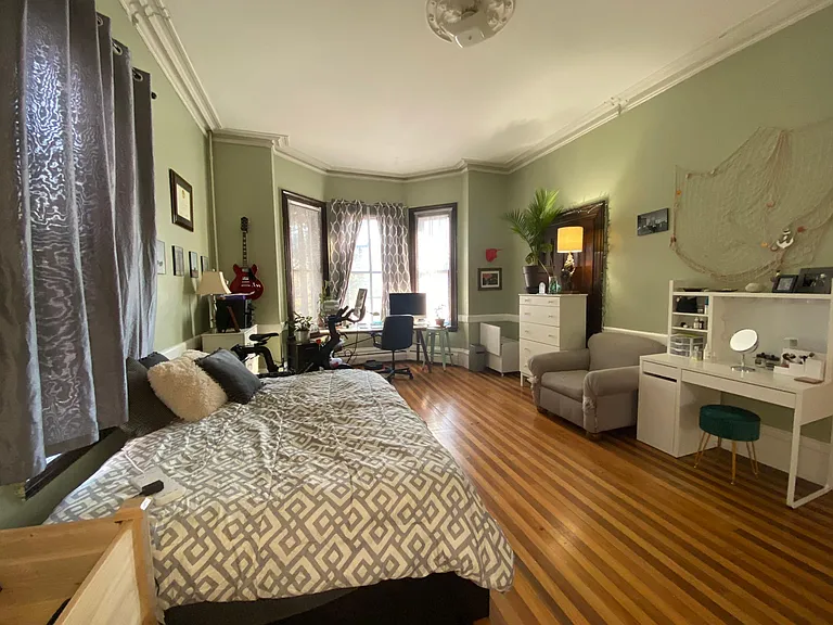 311 Lamartine St #1 — Photo 4