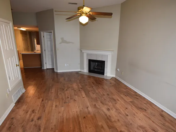 7778 Shadowland Dr, Memphis, TN 38125