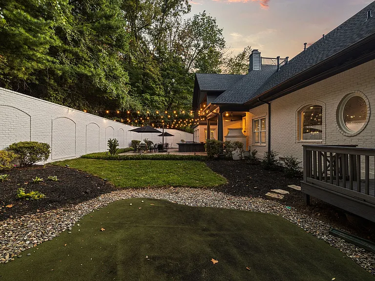 937 Travelers Ct — Photo 46