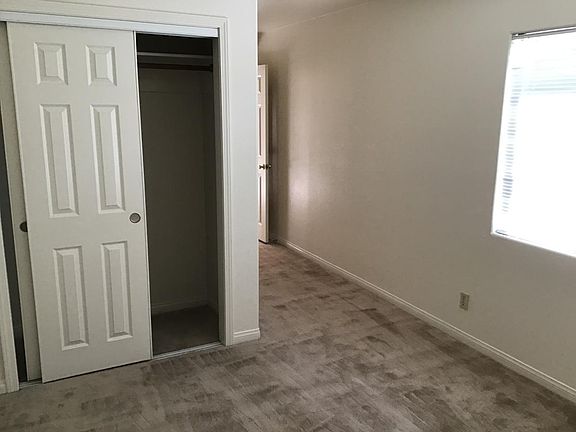5th image of 44423 Beech Ave Ste 102