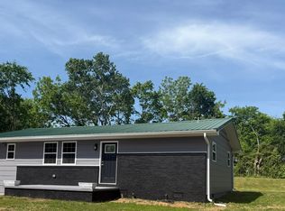 208 Greenwood Cir, Madisonville, TN 37354