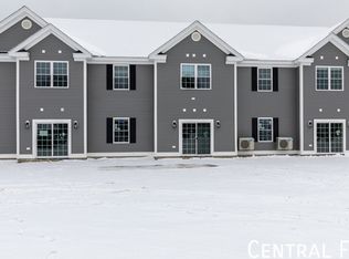 41 Ladds Ln #203, Epping, NH 03042