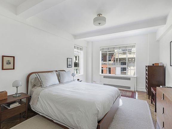 5th image of 44 E 67th St APT 6C