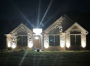 2556 N Cardinal Rd, Azle, TX 76020