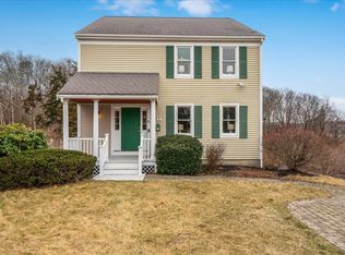 11 Elm St, Plymouth, MA 02360