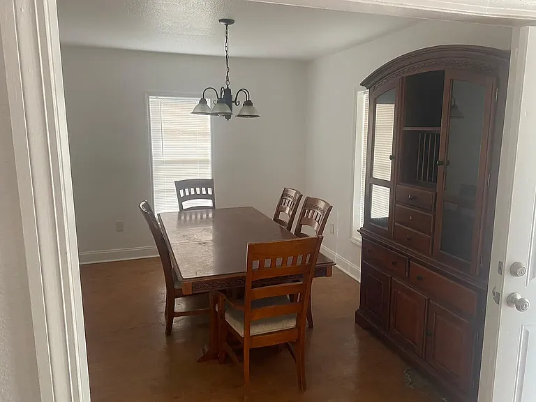 1513 E Lake Ave — Photo 3
