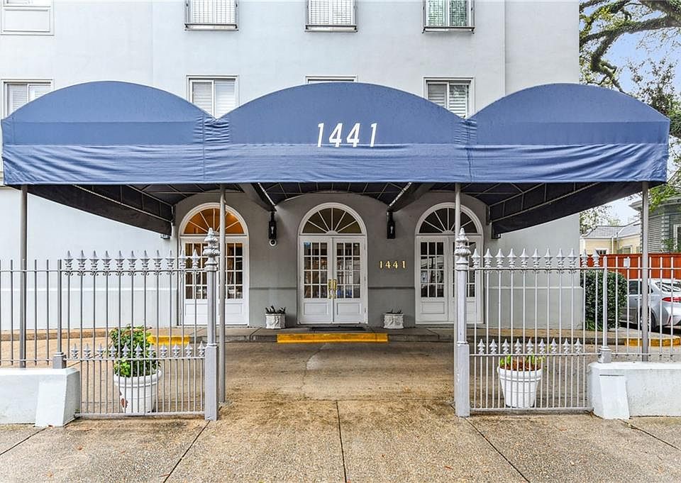 1st image of 1441 Jackson Ave APT 3G