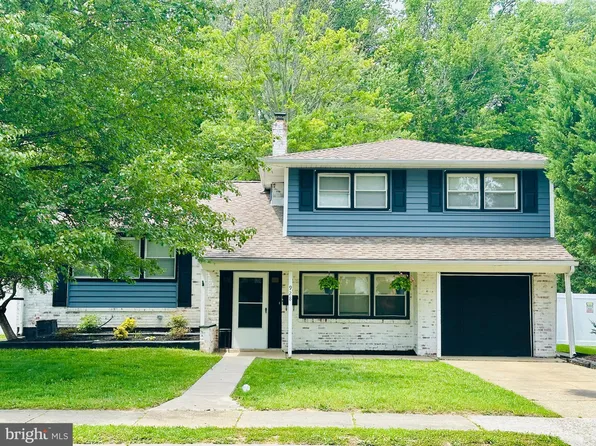 928 Woodcrest Dr, Dover, DE 19904