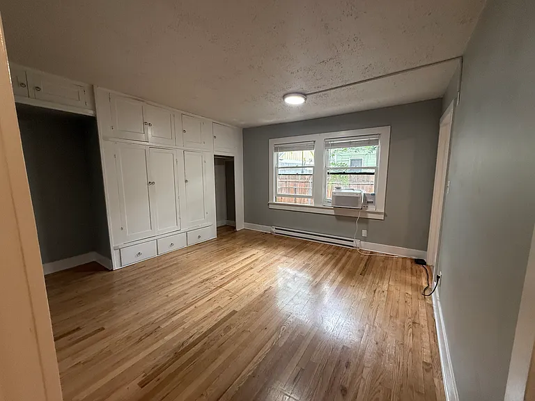 712 N 9th St #5 — Photo 6