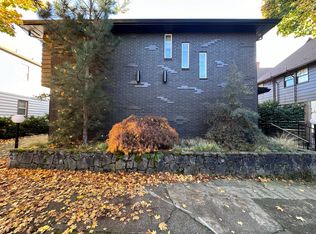 2222-2228 NE Halsey St, Portland, OR 97232