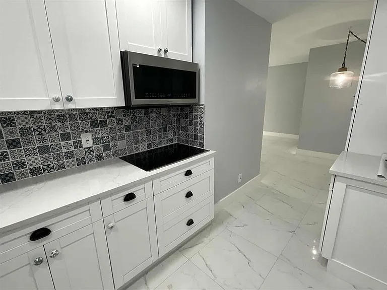 649 W Oakland Park Blvd #211A — Photo 1