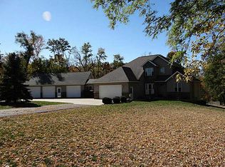 3082 56th Street Trl, Center Pt, IA 52213