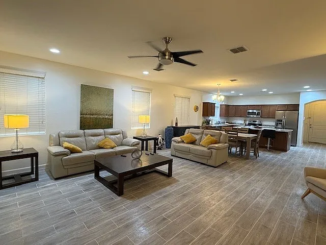 9333 W Oregon Ave — Photo 29
