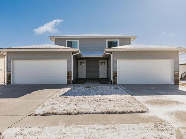 3046 Ruffian Rd, Marion, IA 52302