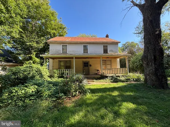 7353 Magarity Rd, Falls Church, VA 22043