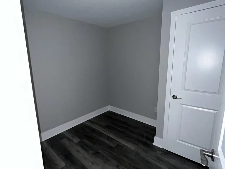 527 Welsh St #1 — Photo 3