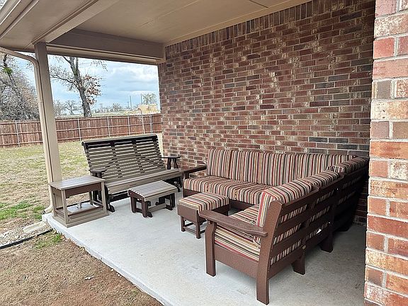 4th image of 1528 Seabiscuit Dr