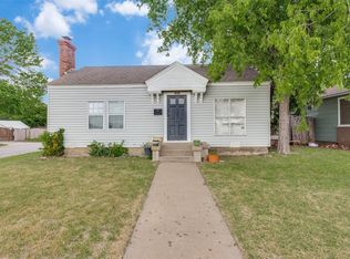 1244 W Shaw St, Fort Worth, TX 76110