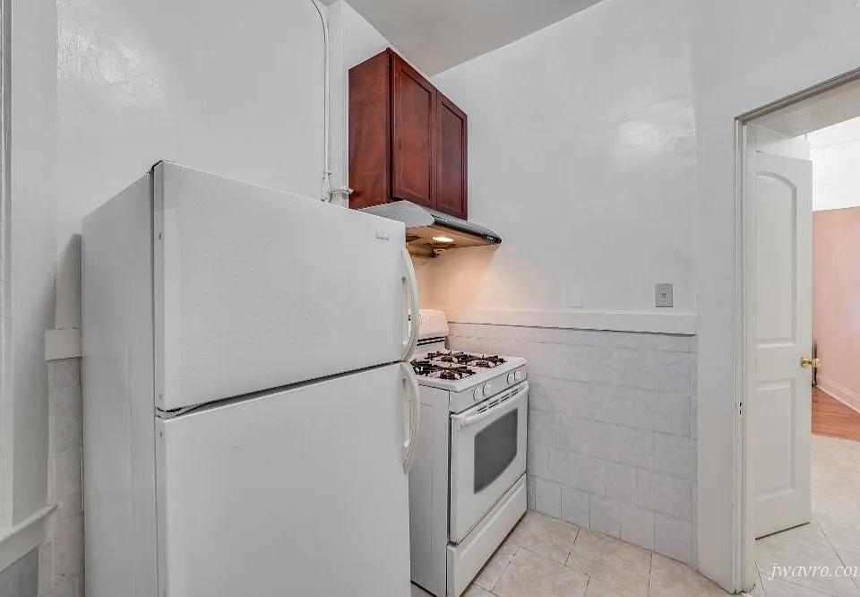 729 Hyde St #5