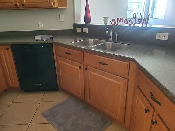4th image of 1621 Kinsale Ct