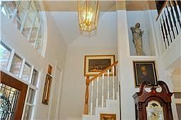 3rd image of 3223 Mission Grove Dr