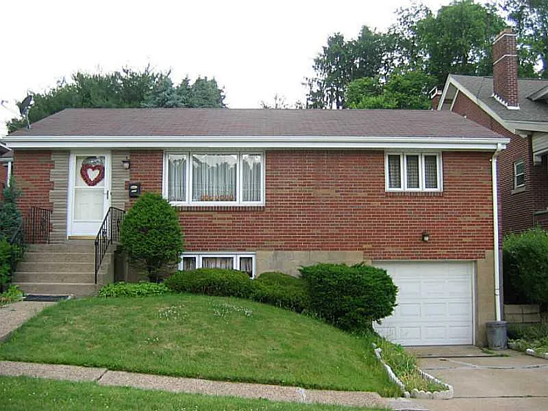 4435 Evergreen Rd photo 1
