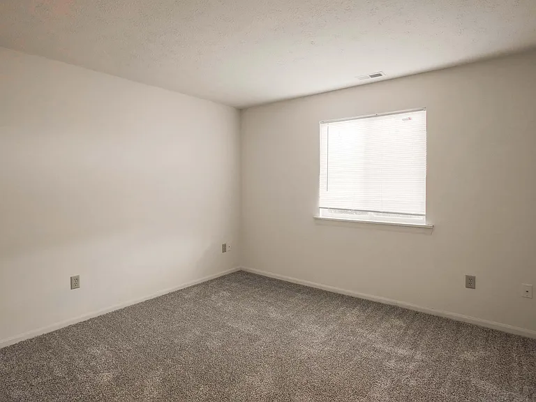 Port Crossing Apartments — Photo 83
