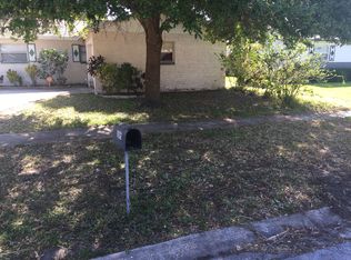 2115 Whispering Pines St, Largo, FL 33774