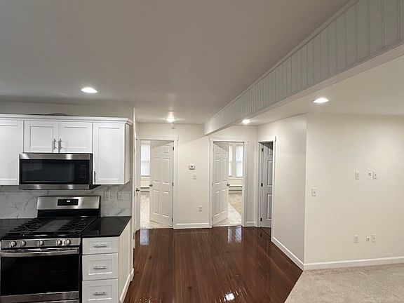 3rd image of 108 W Colfax Ave Floor 2