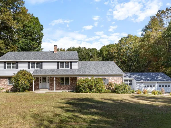 2 Regina Road, Portsmouth, NH 03801