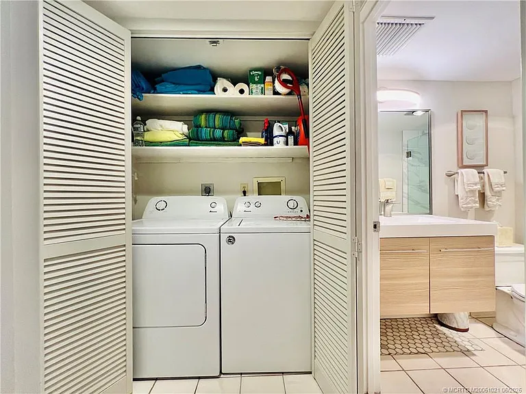 1550 NE Ocean Blvd #C204 — Photo 43
