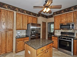 1405 Blue Heron Dr, Crystal Lake, IL 60014