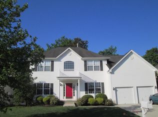 9 Princeton Ave, Hamilton, NJ 08619