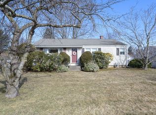 67 Edward Dr, Holyoke, MA 01040