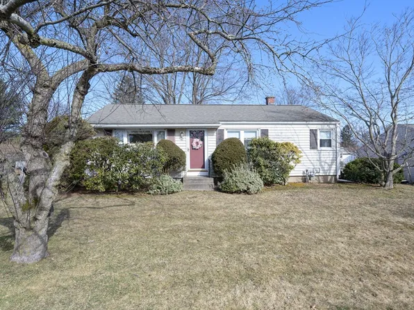 67 Edward Dr, Holyoke, MA 01040