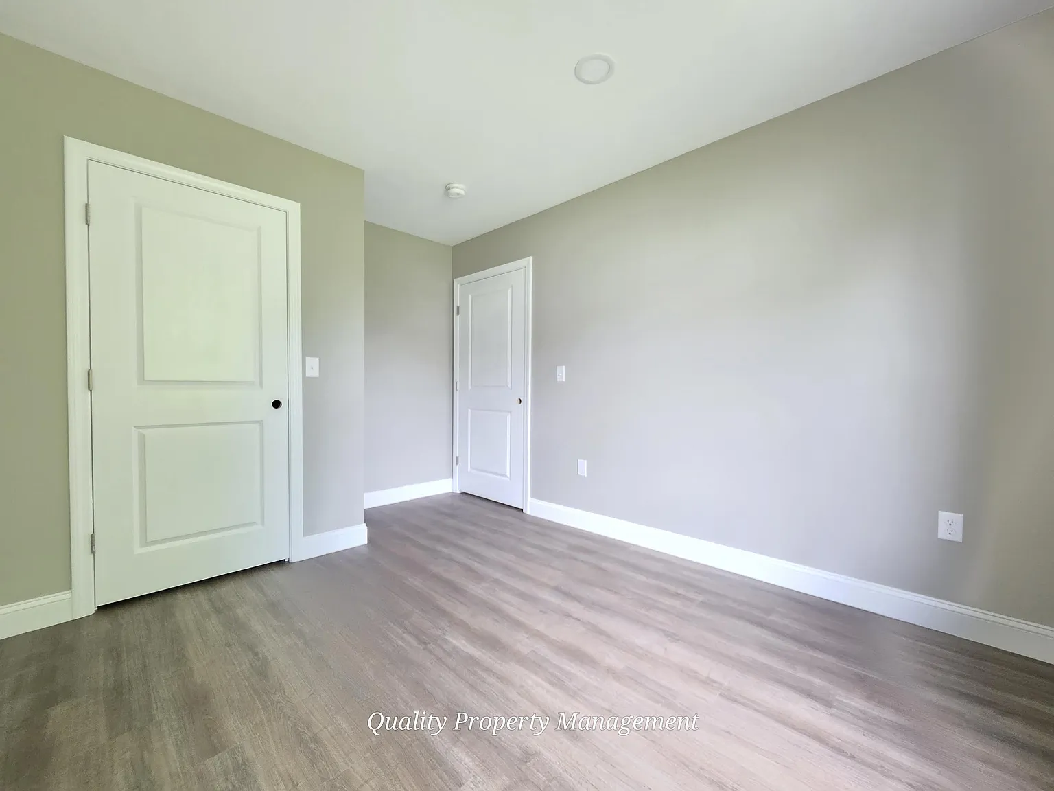 1 bed, 884 sqft, $1,595 — Photo 4