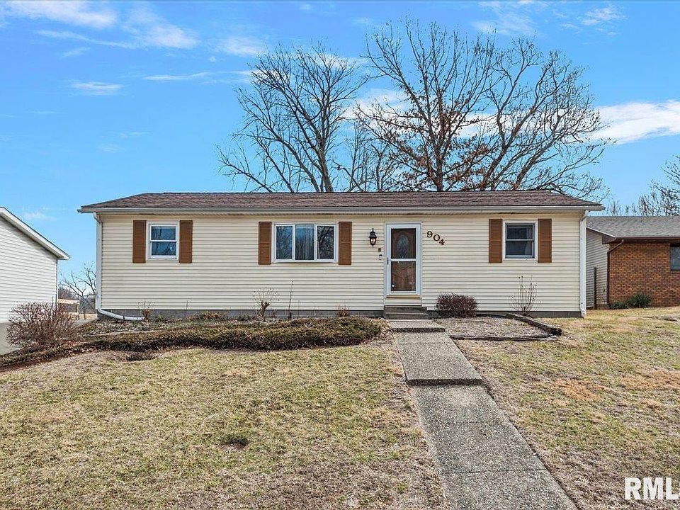 1st image of 904 Diane Ct