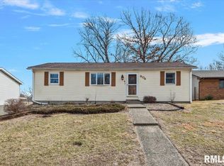 904 Diane Ct, Springfield, IL 62702