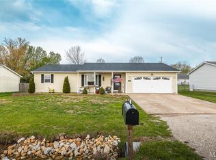 639 N Springfield St, Saint James, MO 65559