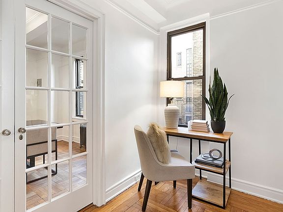 3rd image of 41 W 96th St APT 5D