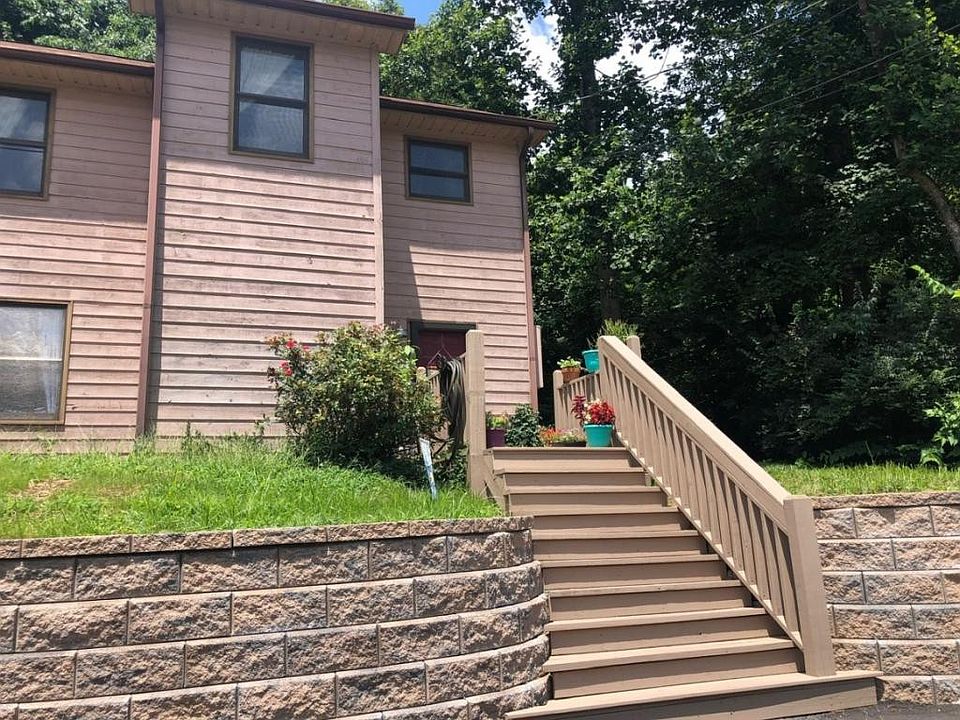 1st image of 214 Windridge Colony #Na